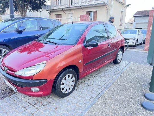 PEUGEOT 206